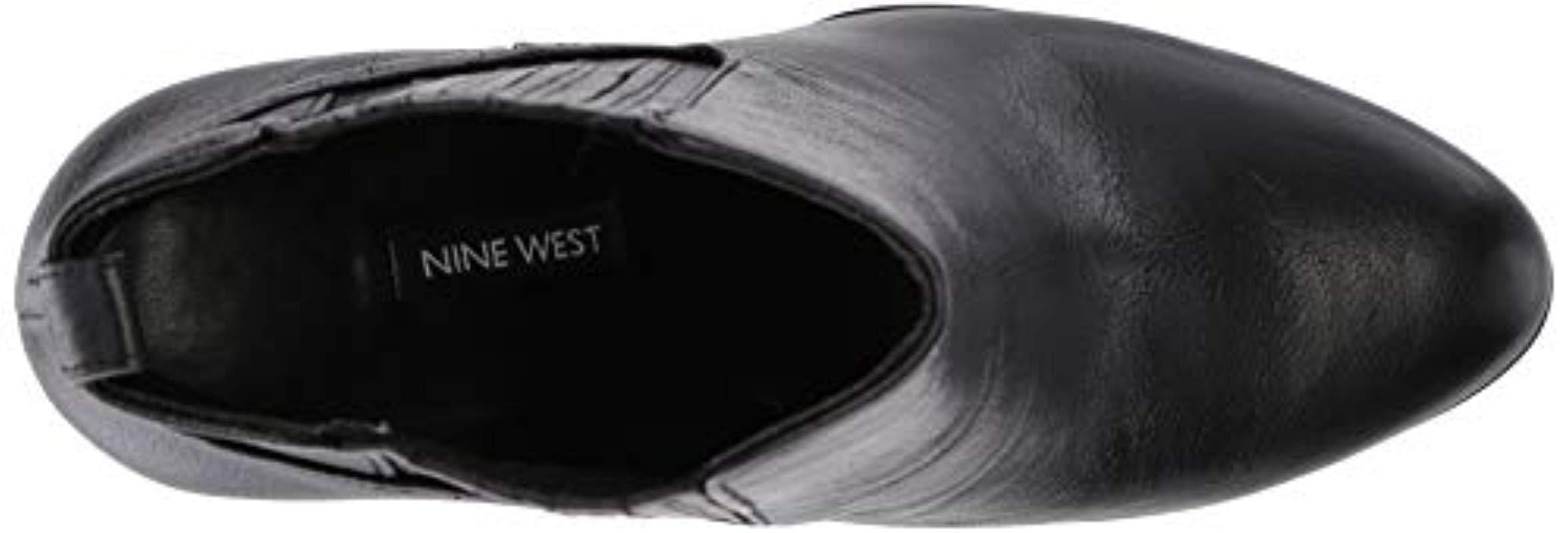 nine west crimson booties