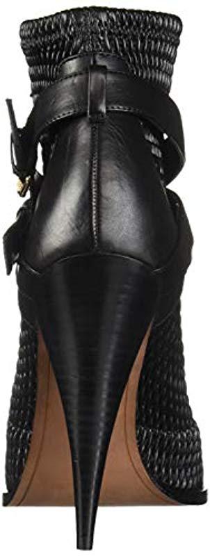 bcbg gia bootie
