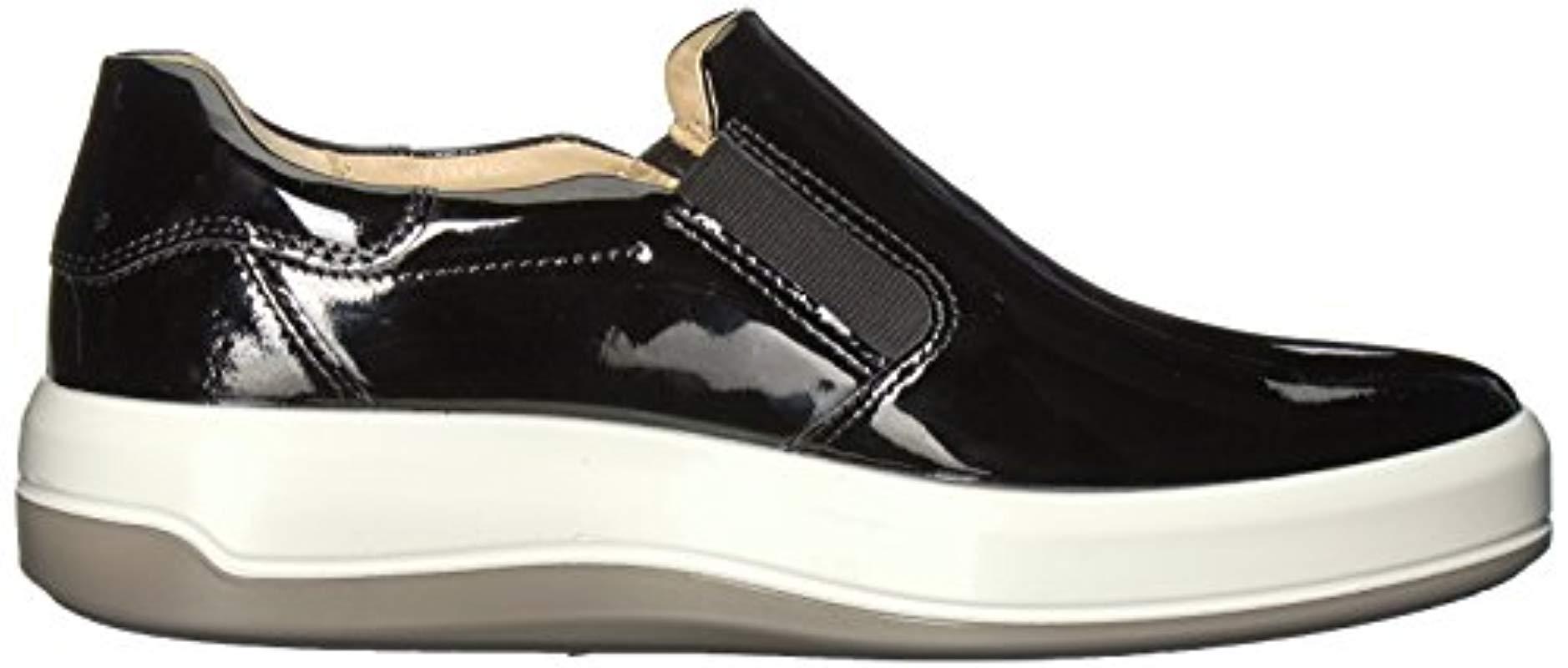 ecco soft 9 slip on