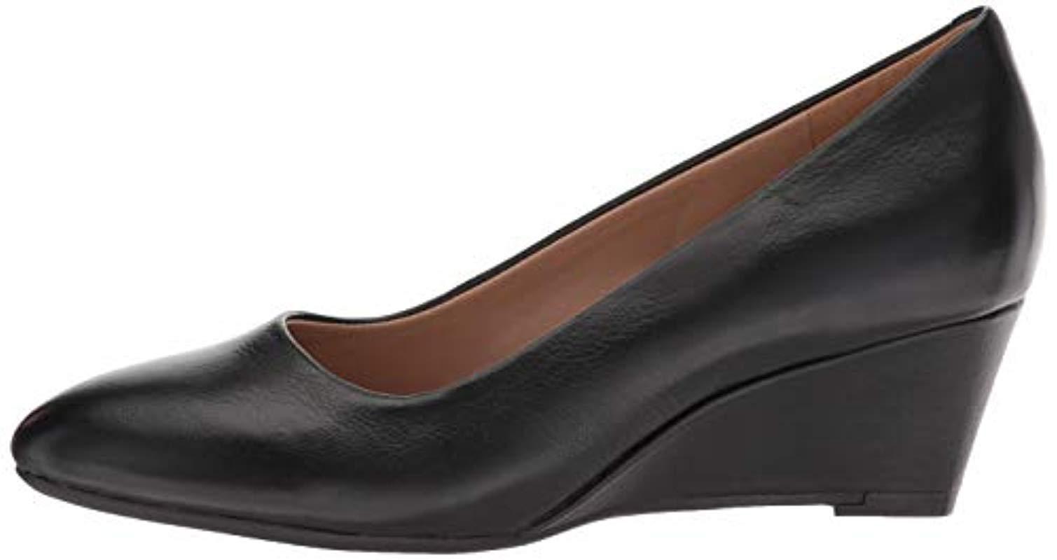 aerosoles inner circle