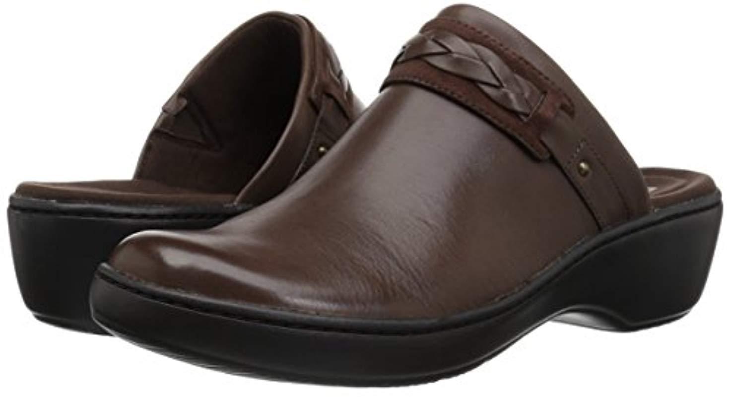 clarks leather clogs