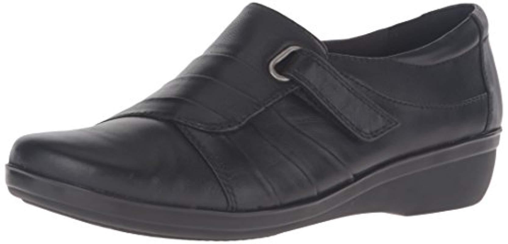 clarks everlay slip on