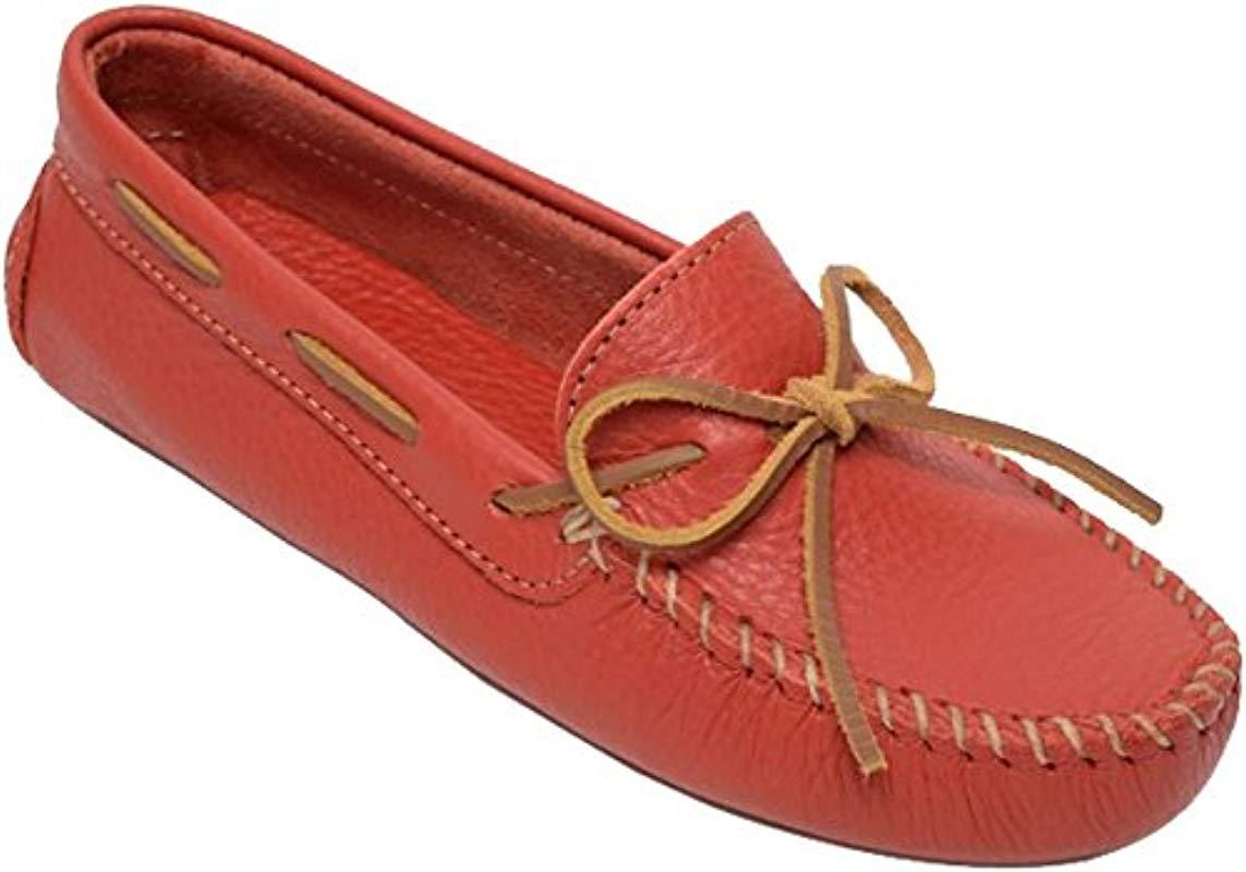 minnetonka classic driving shoe