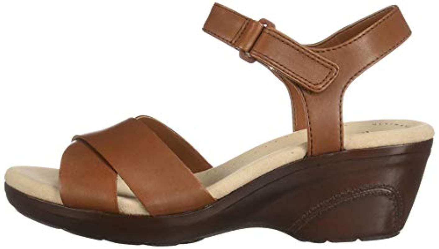 lynette deb sandals