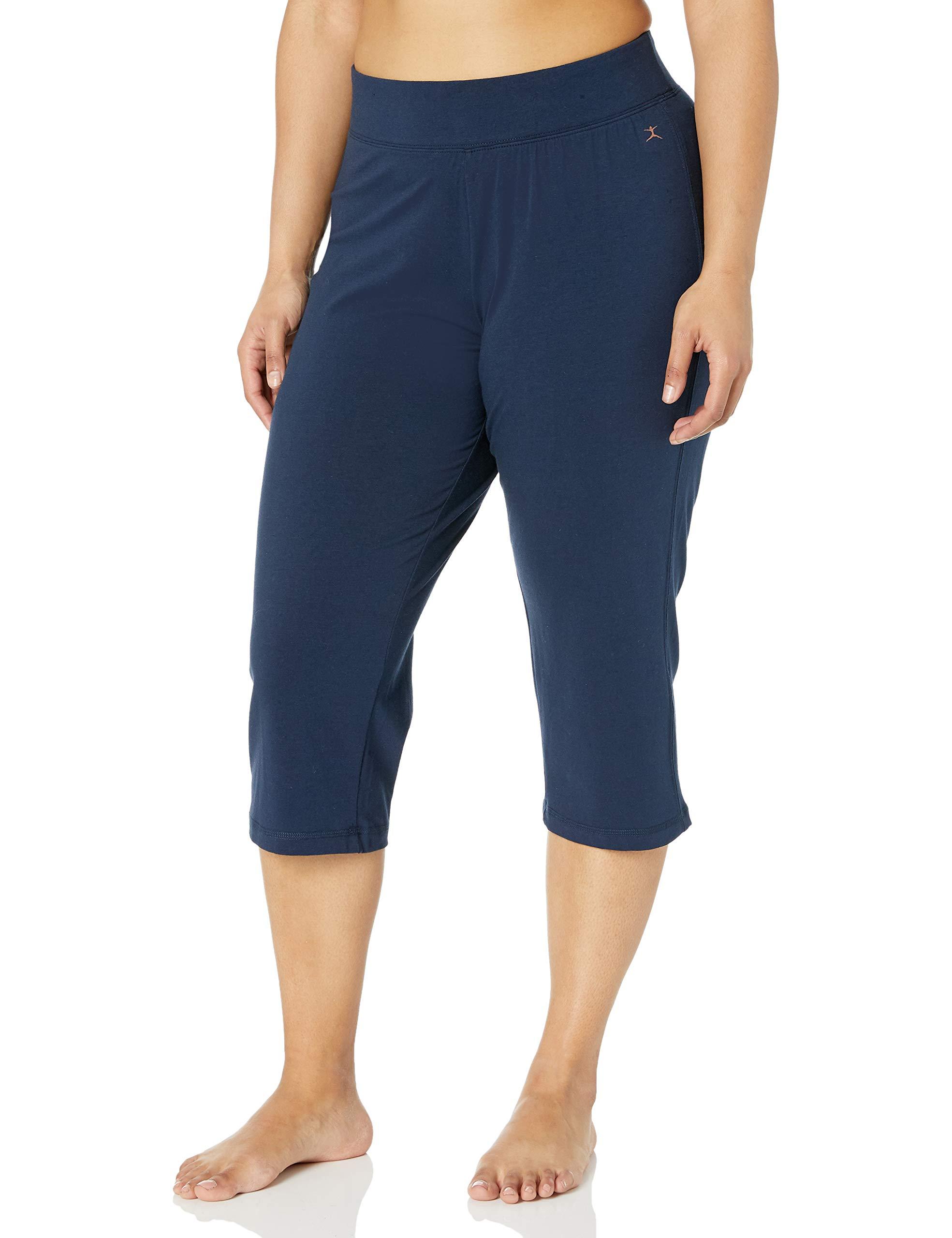 danskin women's sleek fit yoga crop pant