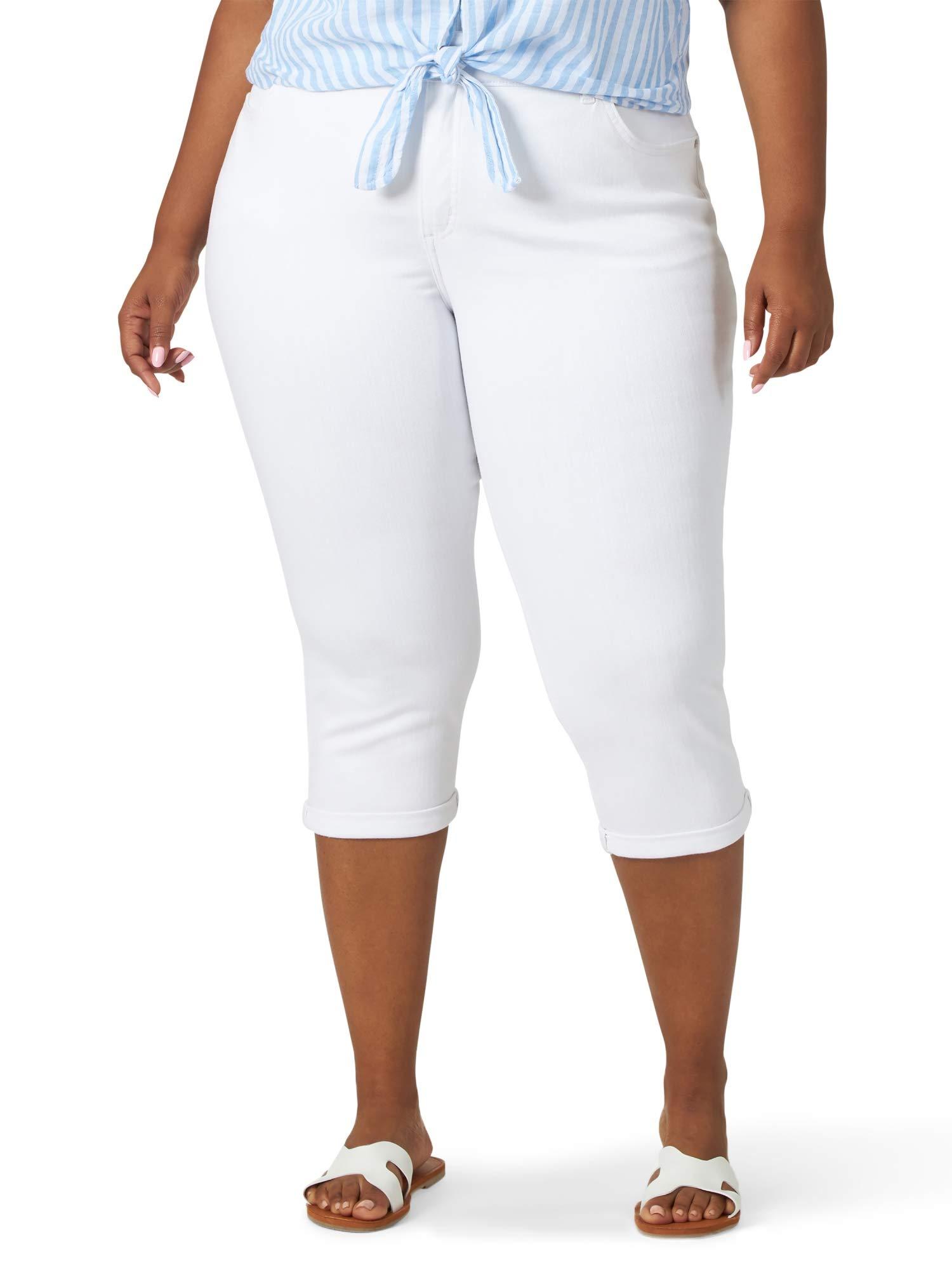 Lee Jeans Plus Size Flex Motion Regular Fit 5 Pocket Capri Jean in ...