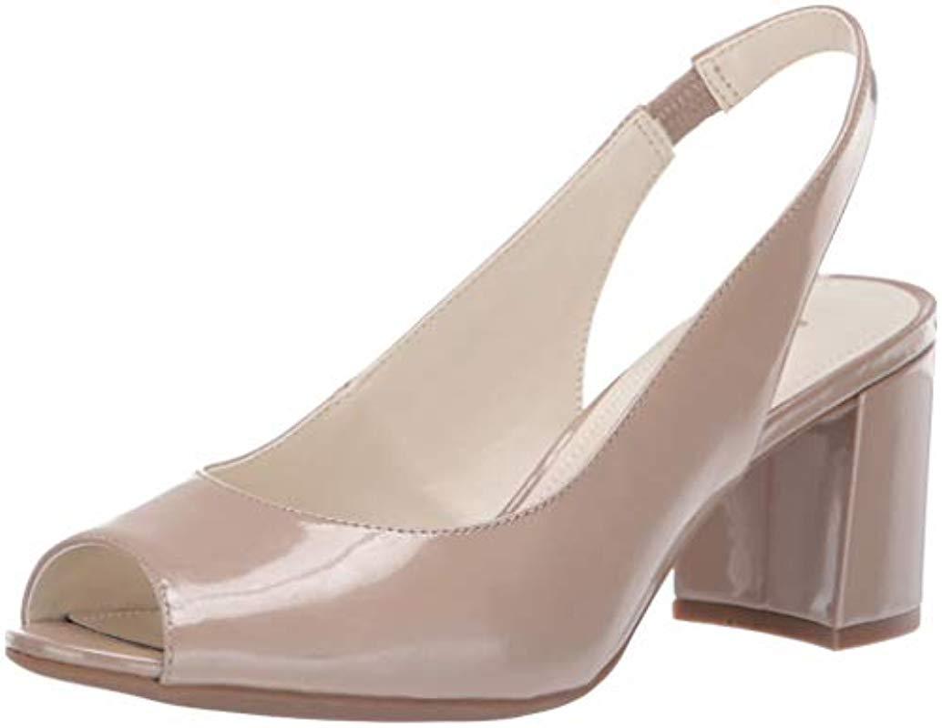 anne klein yordana pump