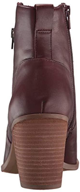 naturalizer kala boot