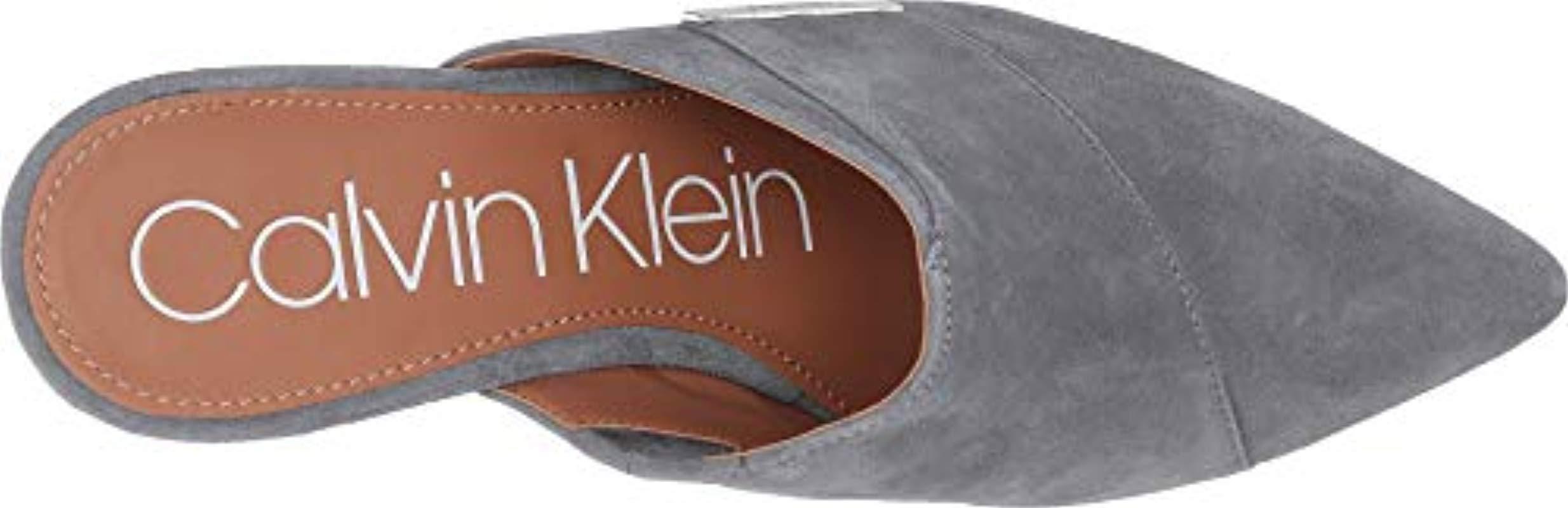 calvin klein women's grecia pump