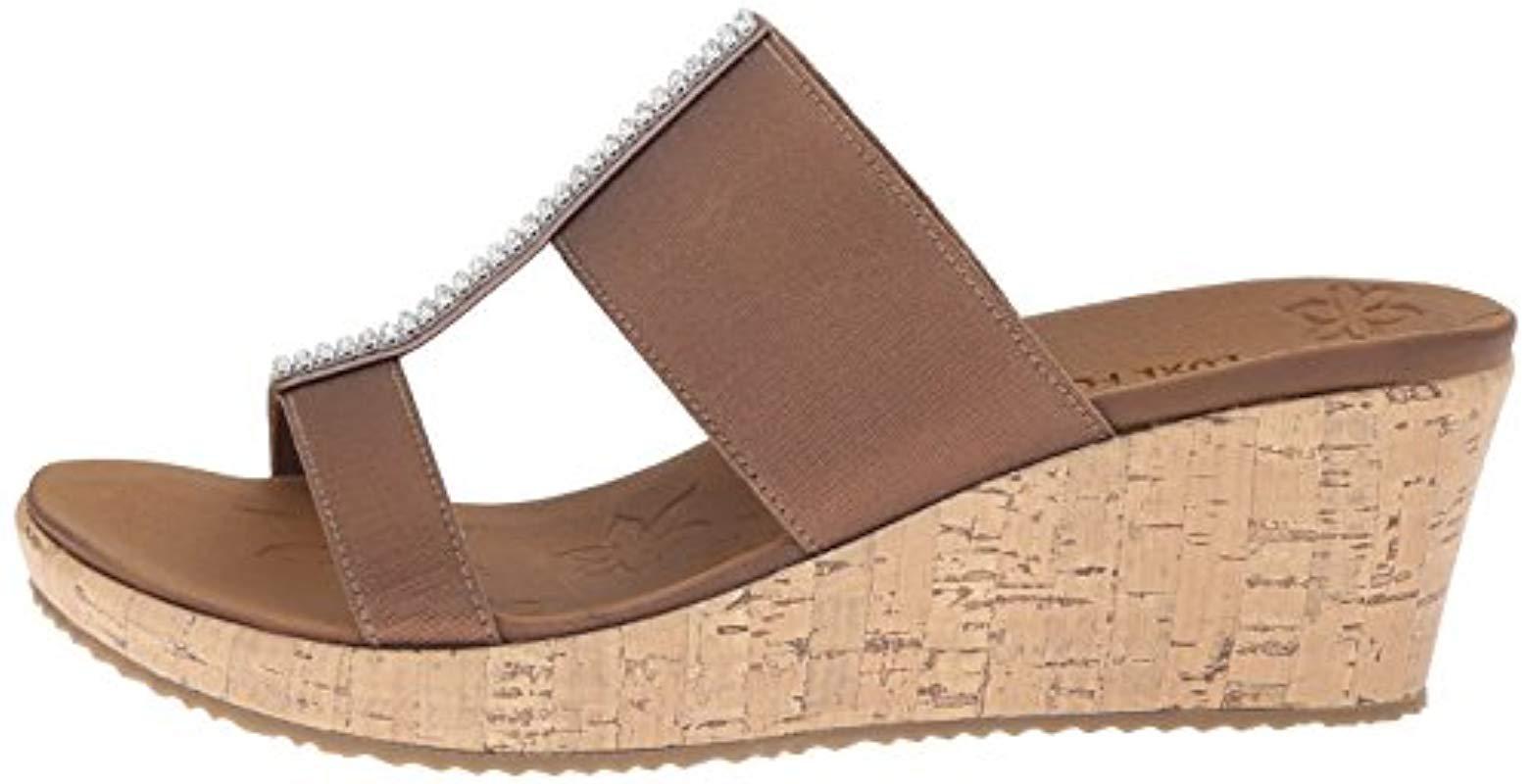 Womenâs Skechers Brown Sandals size 8 In Excellent Condition! Skechers Shoes Sandals | Brown 
