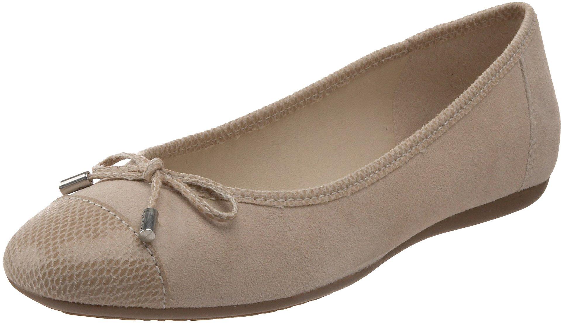 Geox Donna Lola Ballet Flat in Natural | Lyst