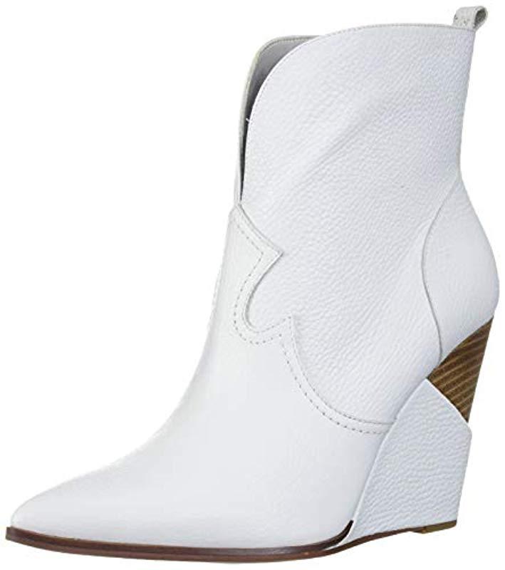 glue on hoof boots