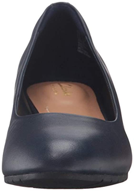 clarks vendra bloom wedge pump