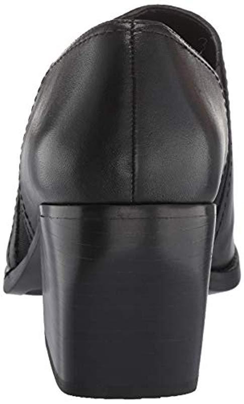 naturalizer femma bootie