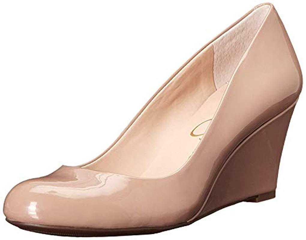 jessica simpson suzanna wedge pump