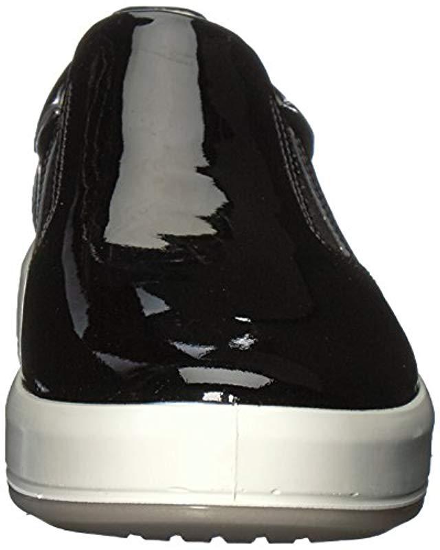 ecco soft 9 slip on