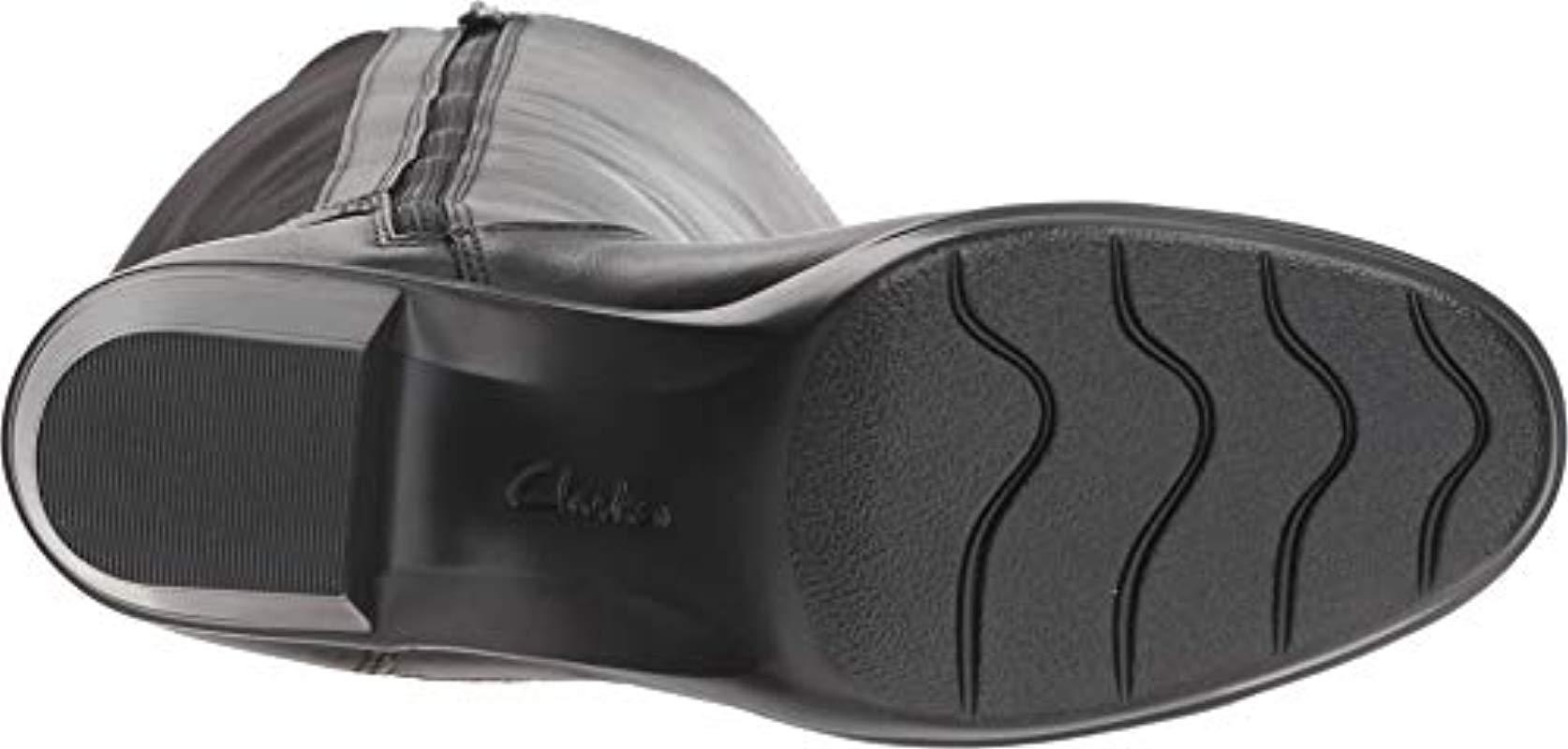 emslie march clarks