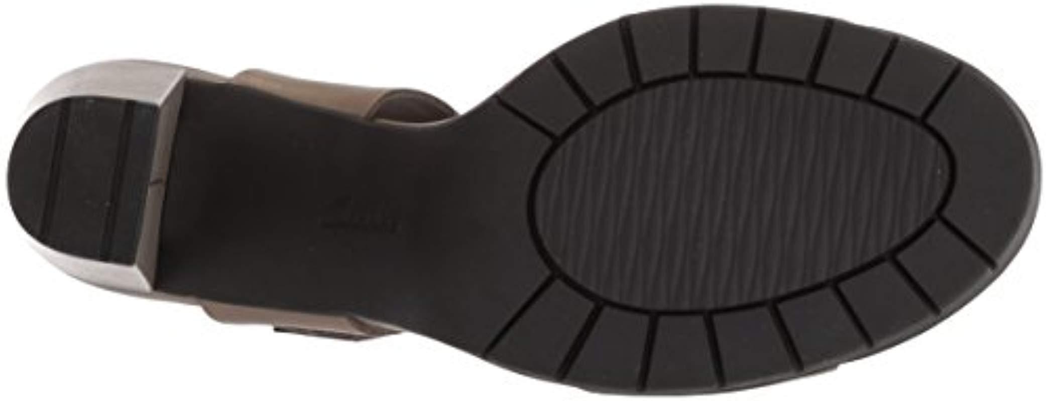 clarks women's kurtley shine platform