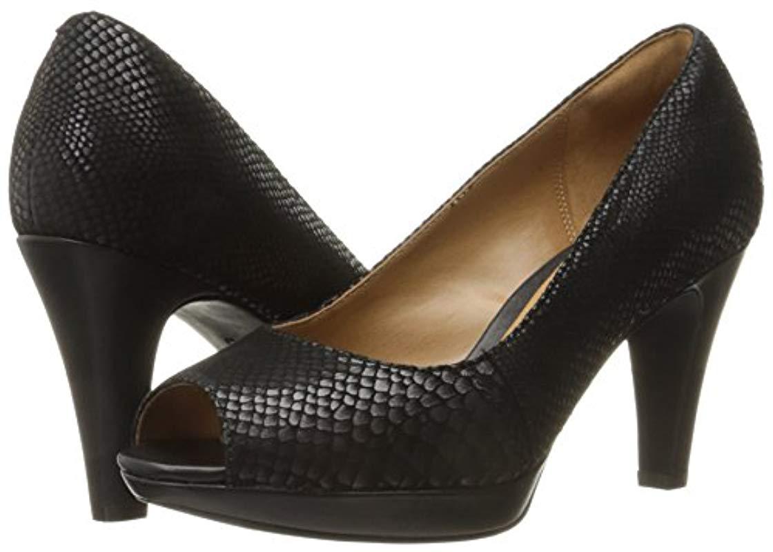 clarks narine rowe pumps