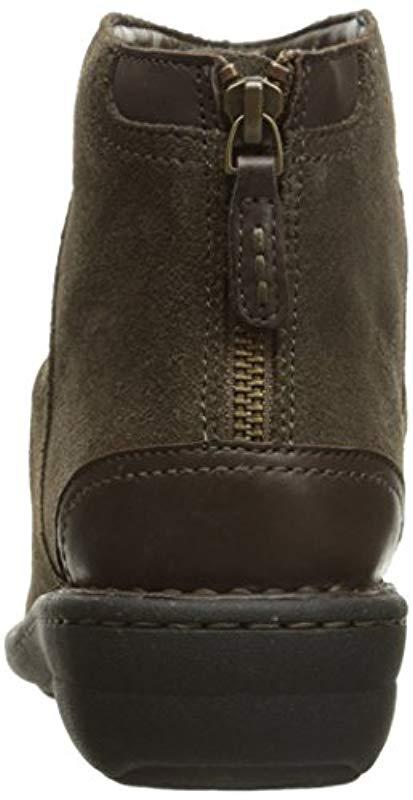 clarks avington swan boots