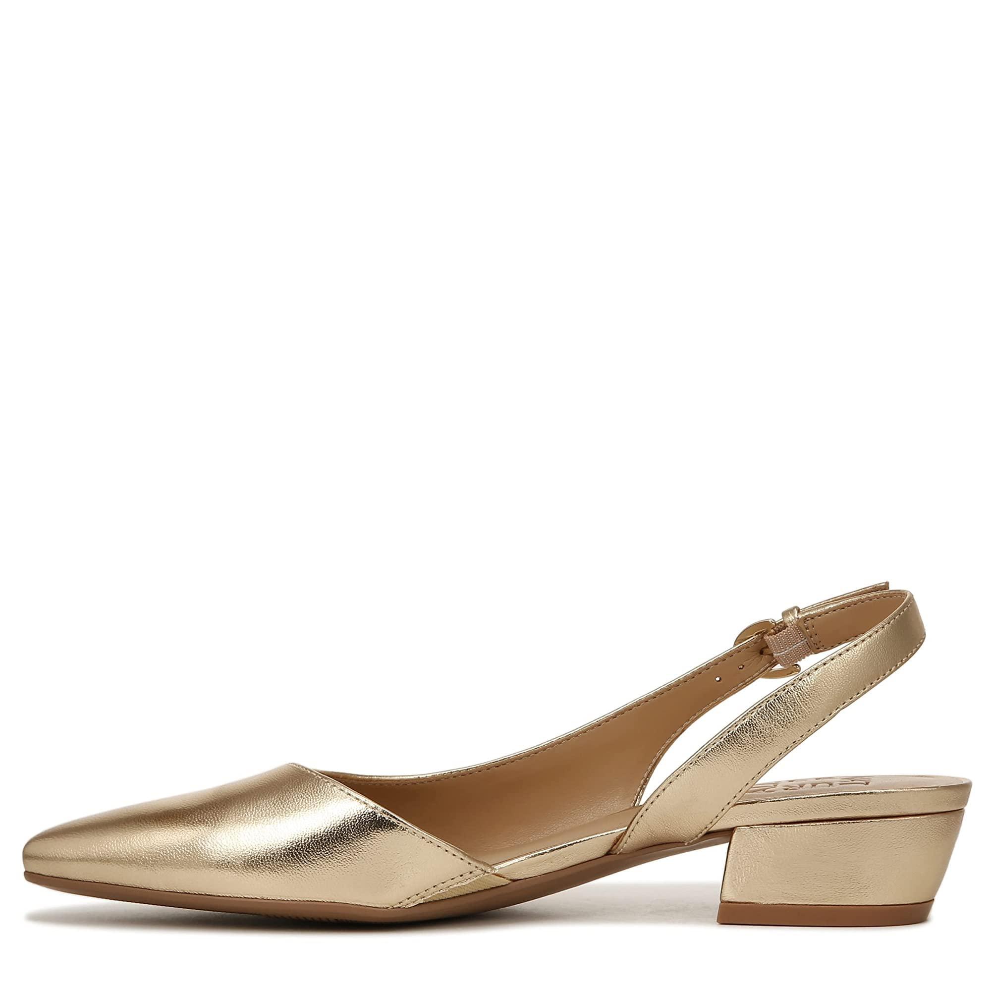 Naturalizer Banks Slingback Low Heel Pointed Toe Pumps in Natural | Lyst