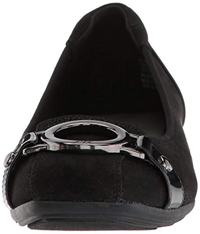 anne klein umeko flat