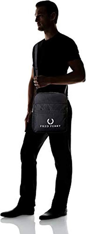 fred perry retro flight bag
