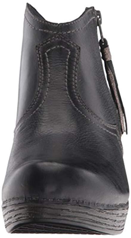 dansko women's veronica ankle bootie