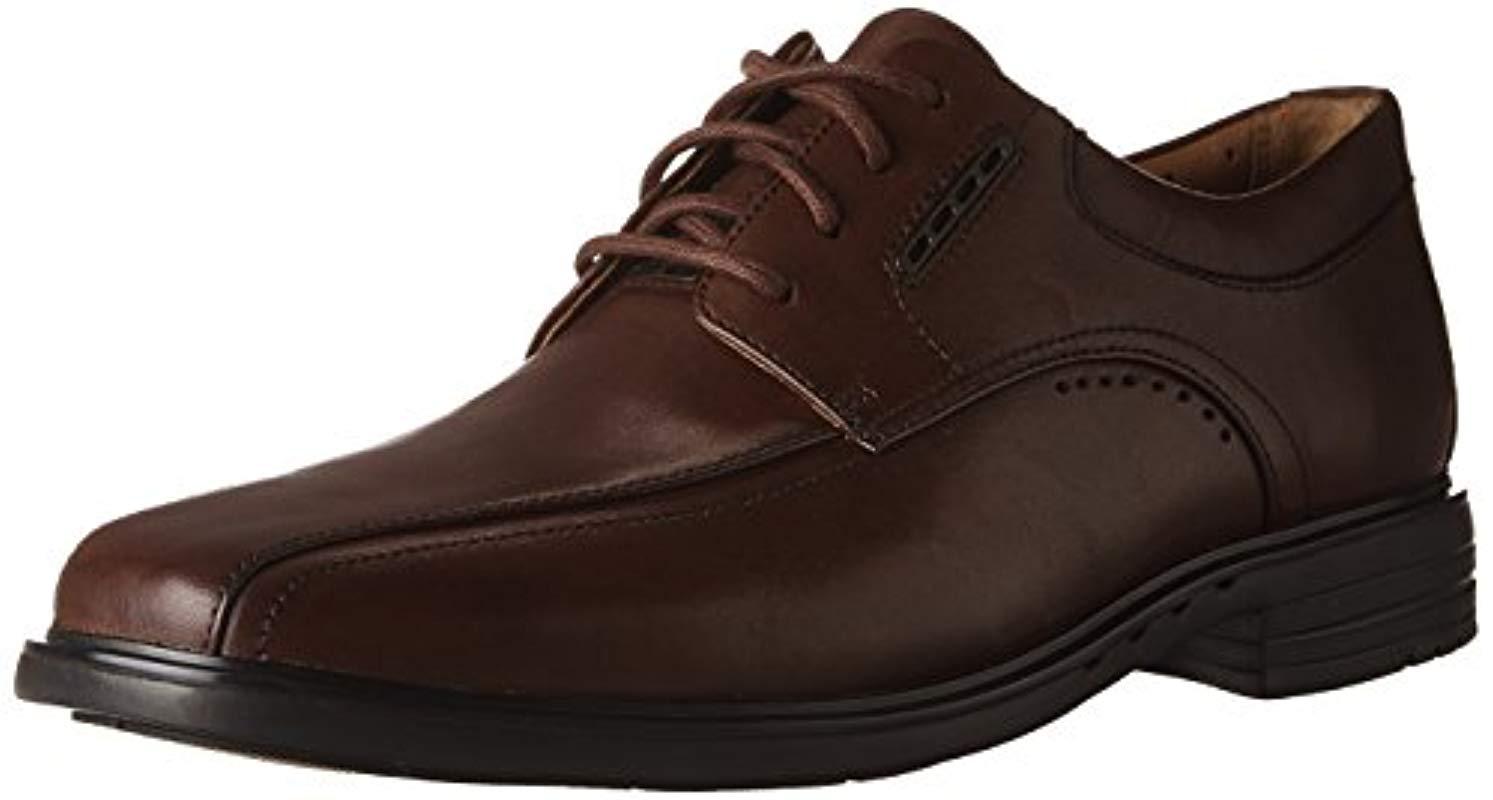 clarks un kenneth way