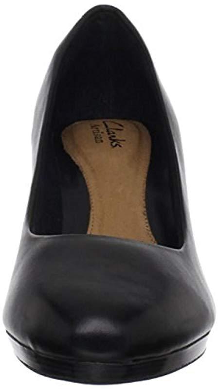 clarks shoes tempt appeal