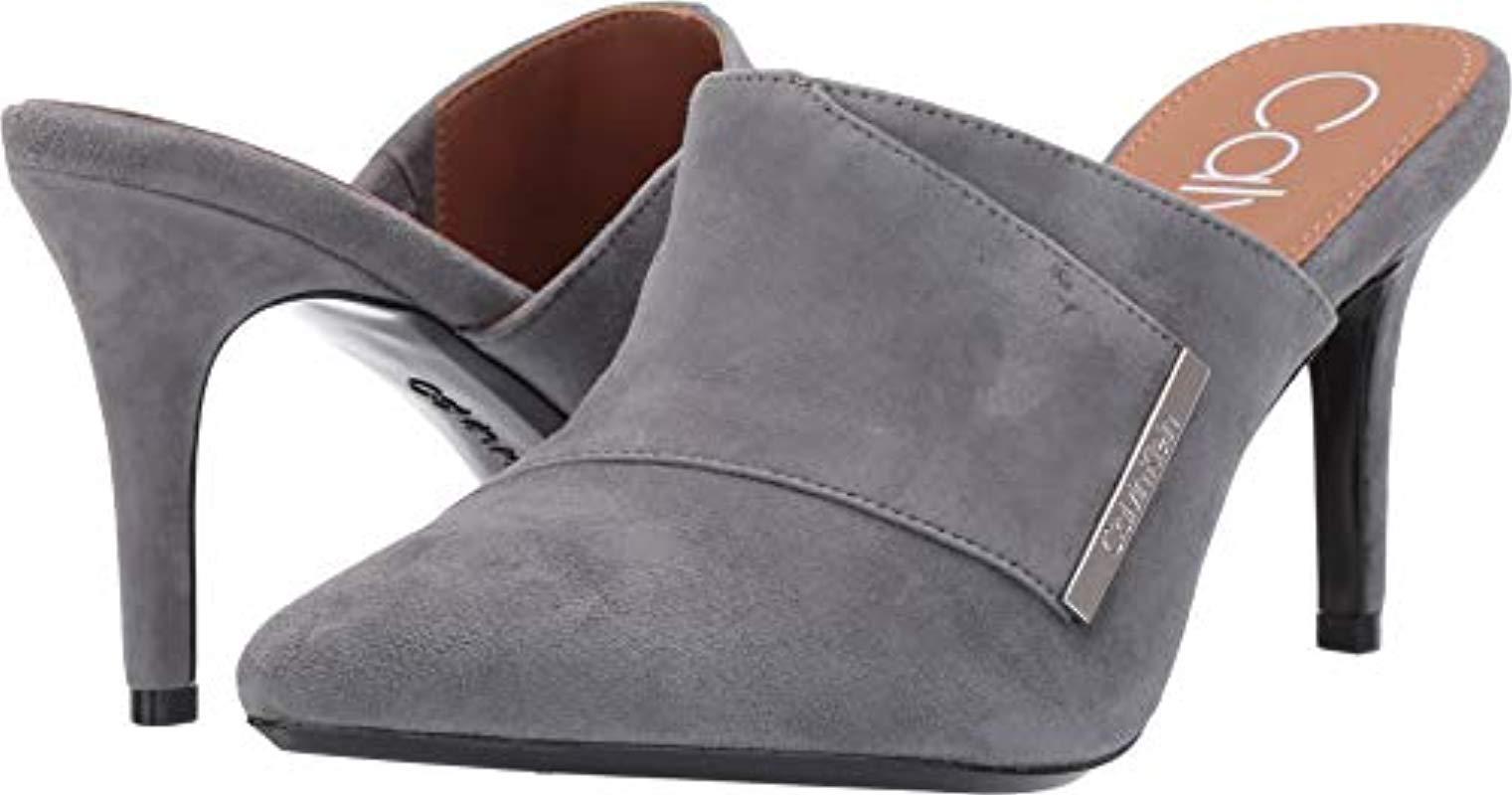 calvin klein women's grecia pump