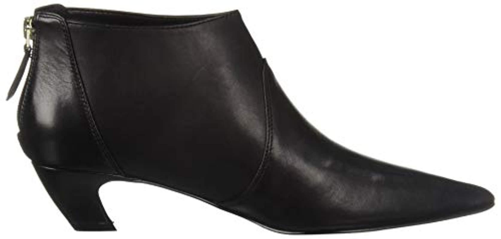 yaakovah pointy toe booties