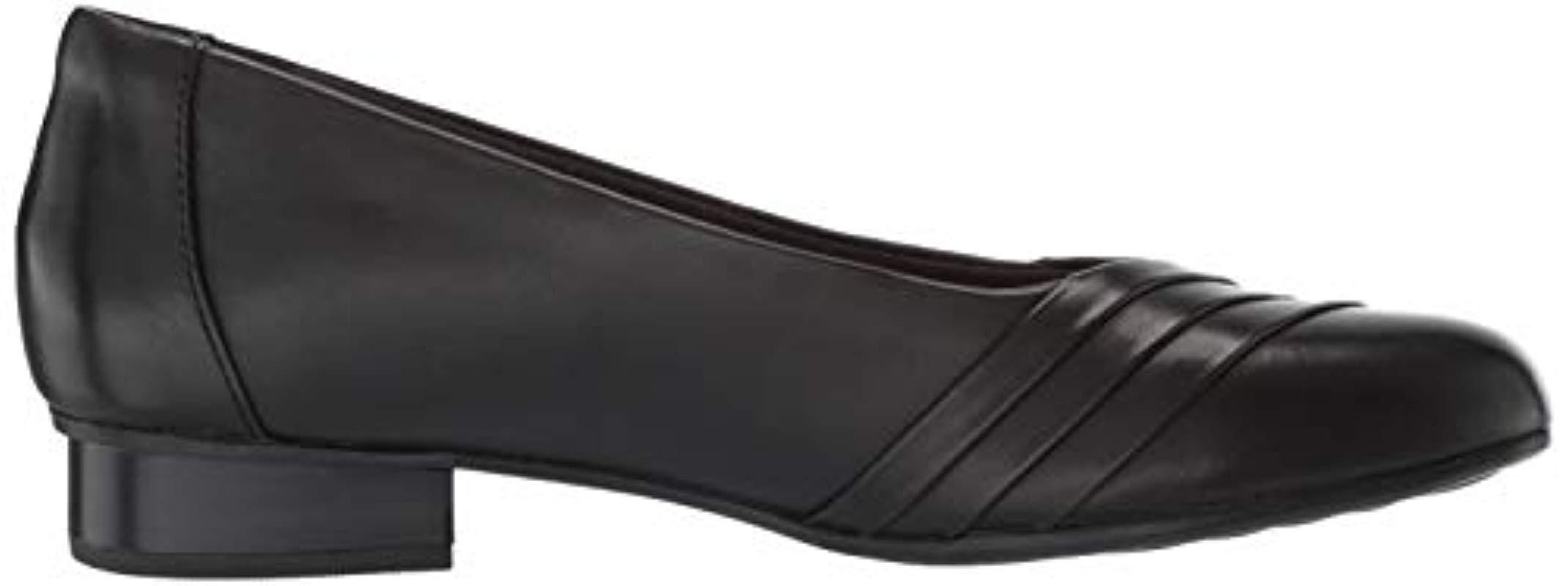 clarks petra