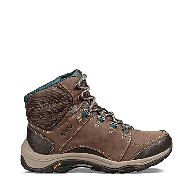teva montara hiking boots