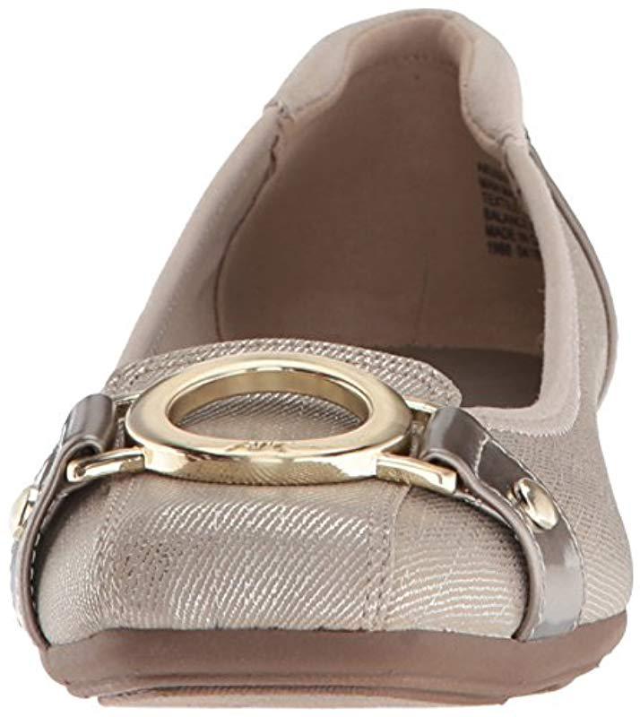 anne klein umeko flat