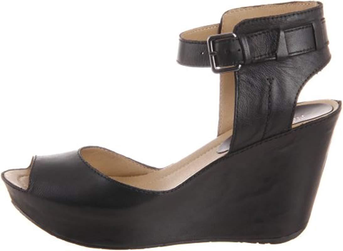 Kenneth Cole Reaction Sole My Heart 