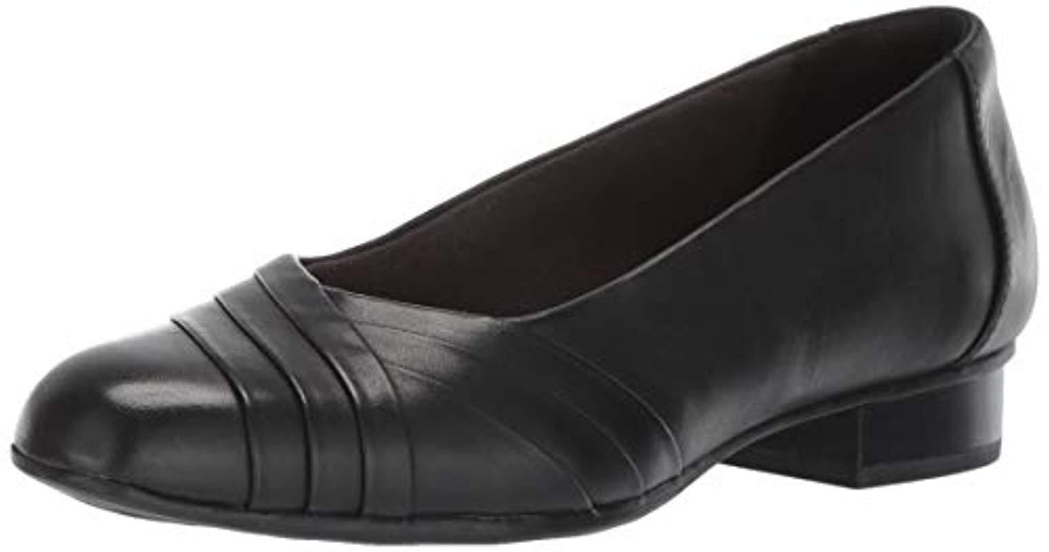clarks petra