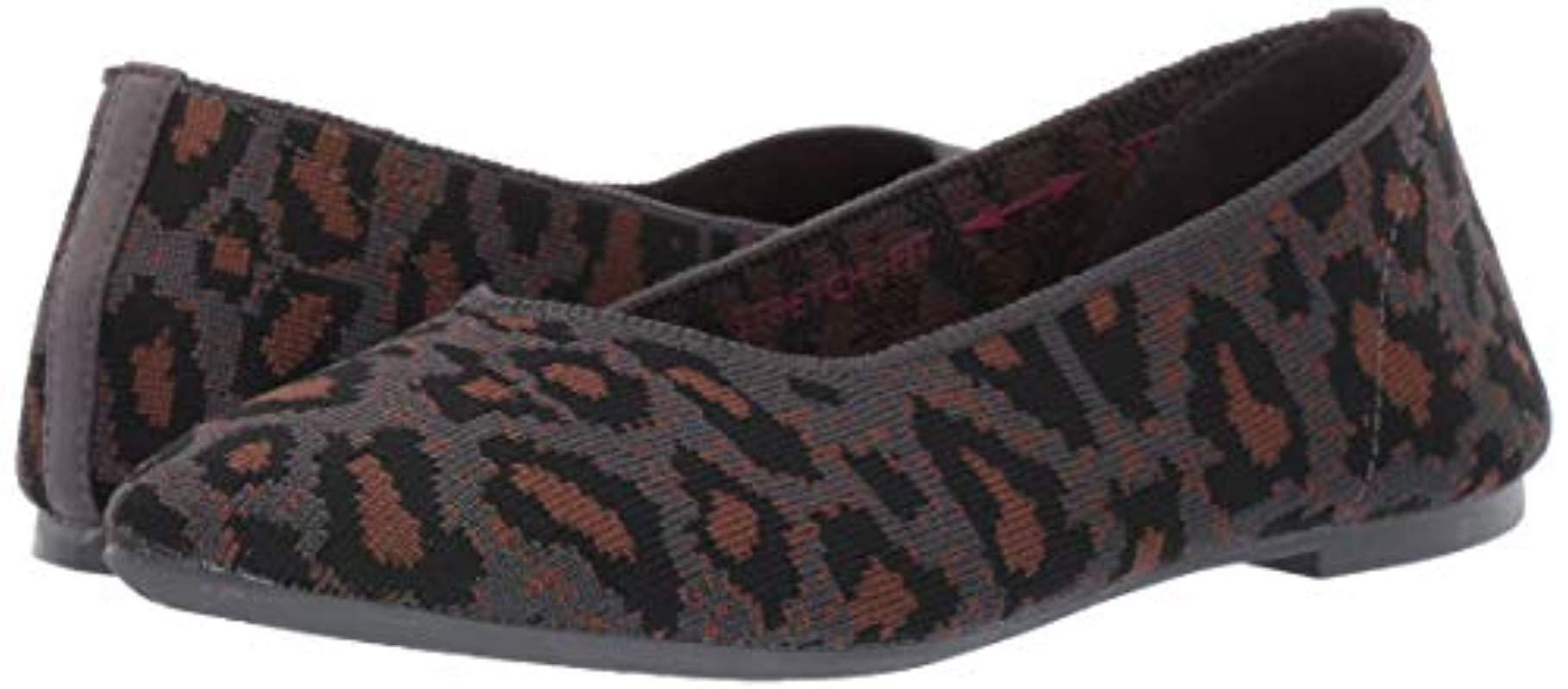 Skechers Cleo-claw-some-leopard Print Engineered Knit Skimmer Ballet Flat  in Gray | Lyst