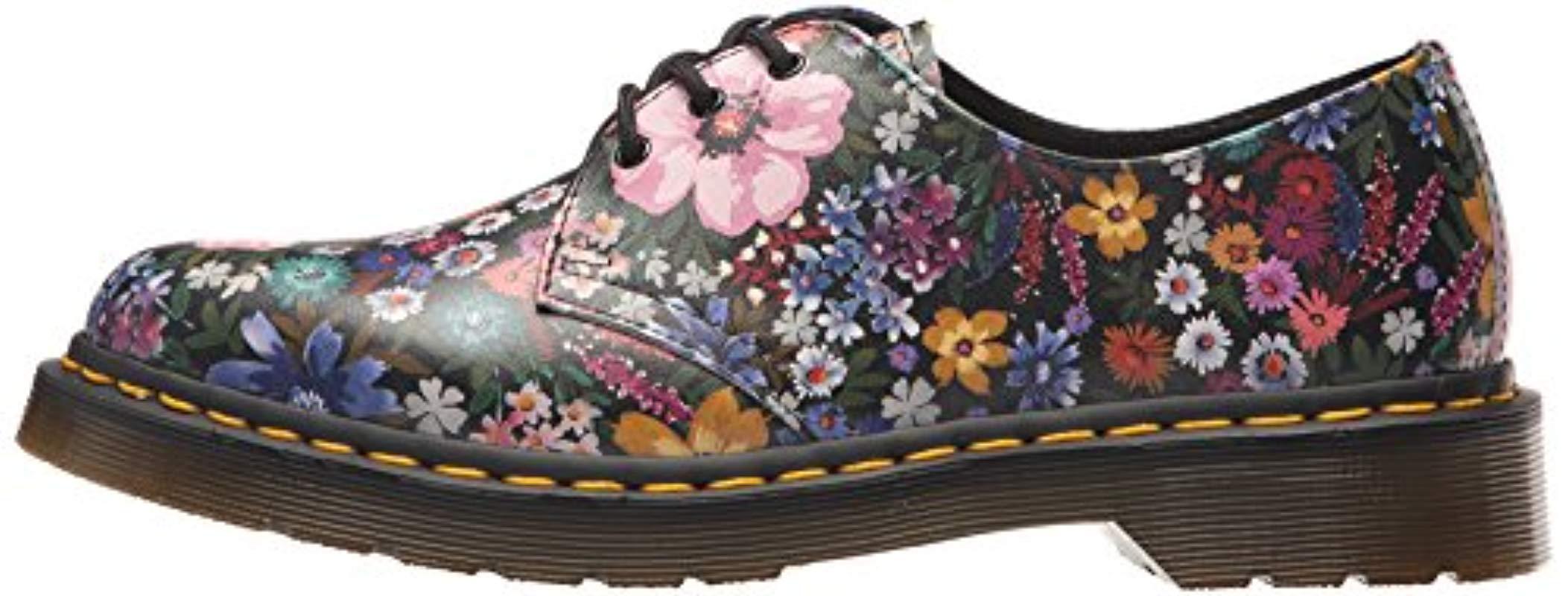 dr martens wanderlust 1461