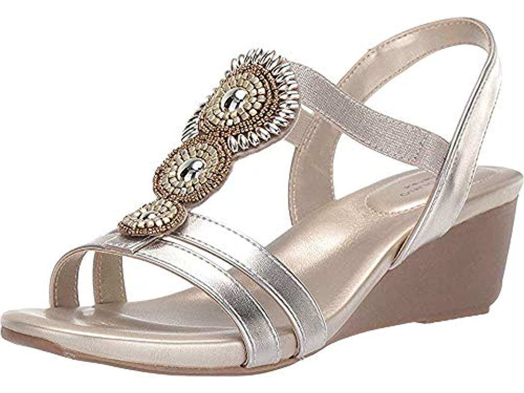bandolino gold wedges