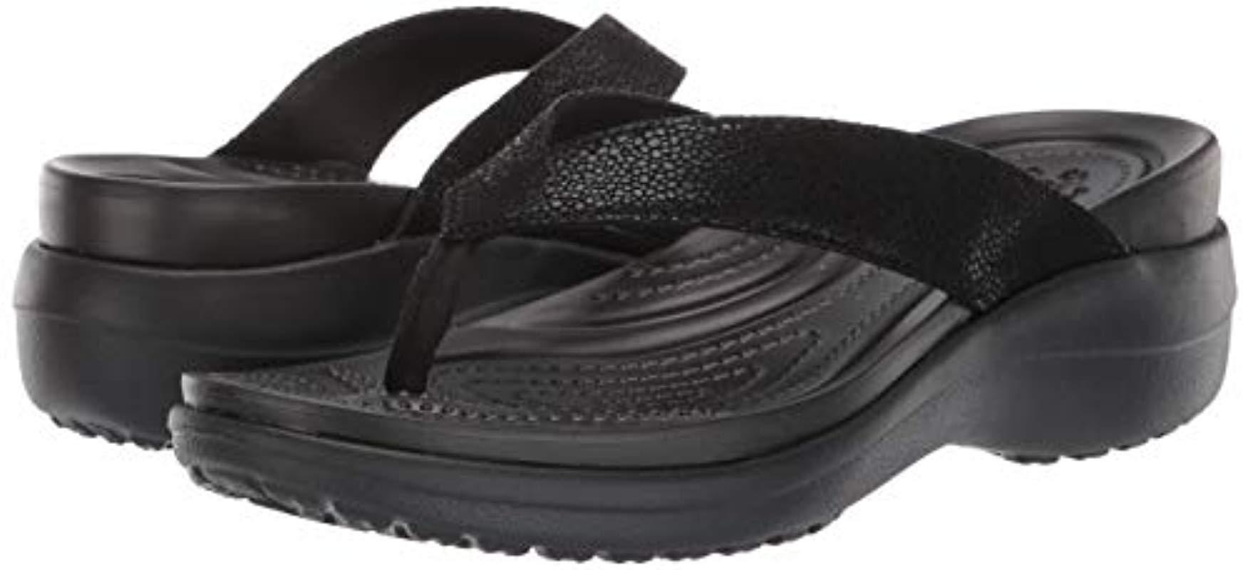 Crocsâ¢ Reviva Flip Flop in Black - Lyst