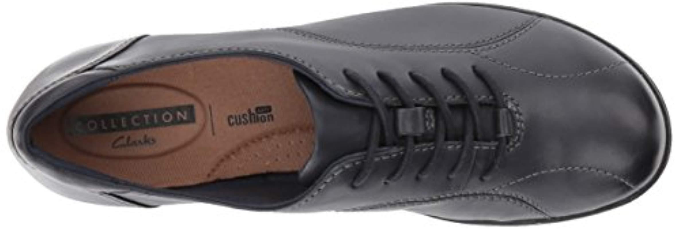 clarks cheyn ava oxford