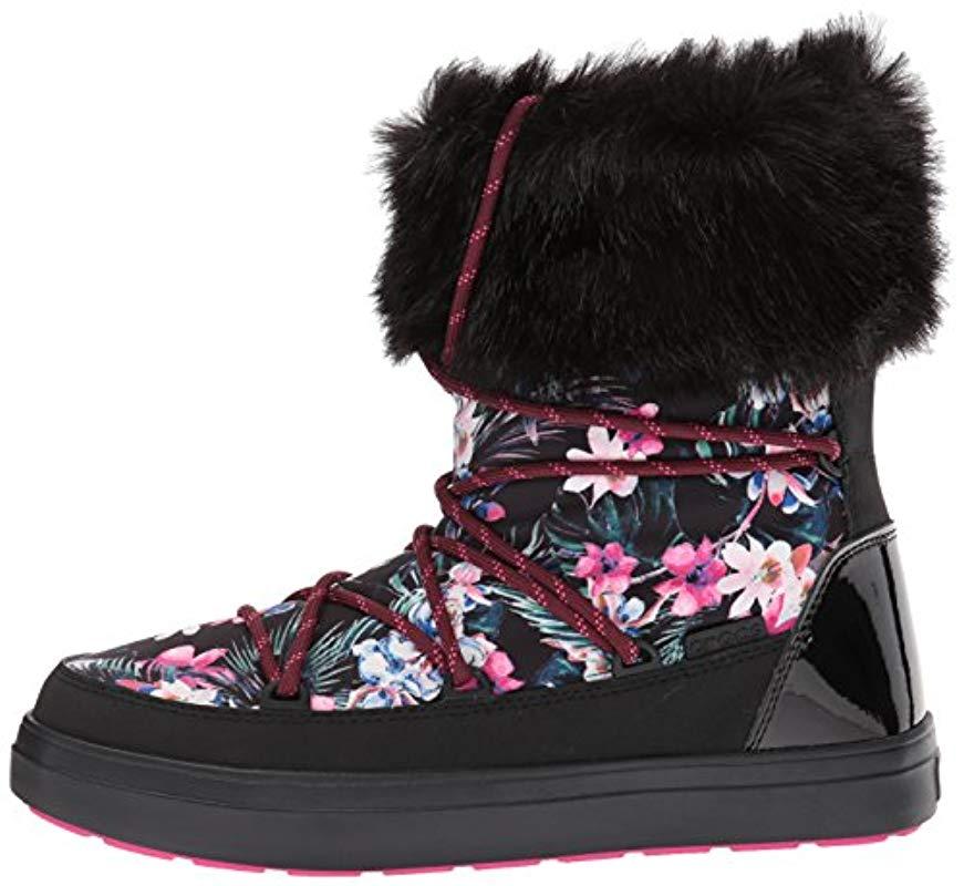 crocs lodgepoint snow boot