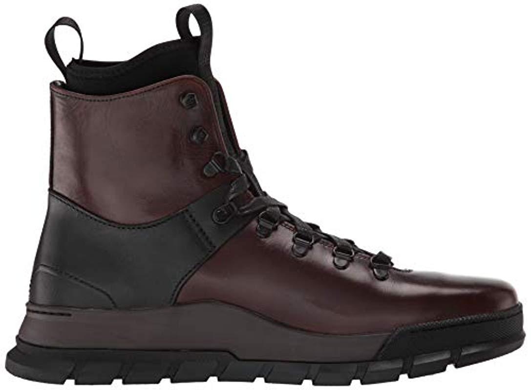 frye summit hiker