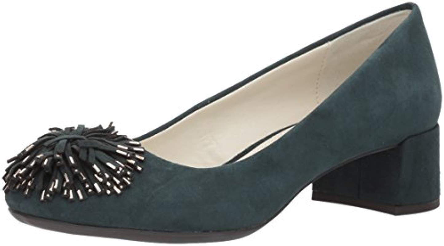 anne klein active pumps