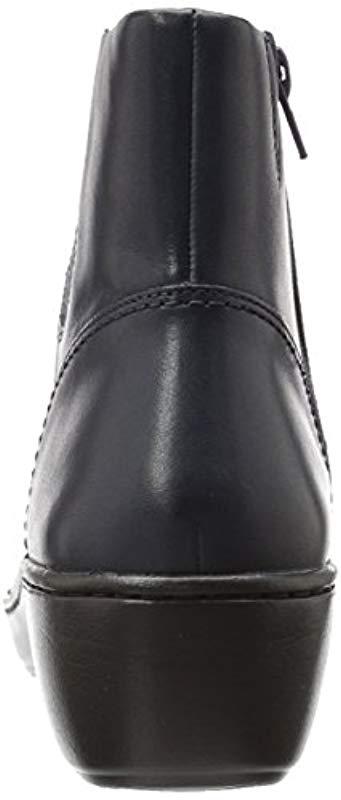 clarks women's delana joleen boot