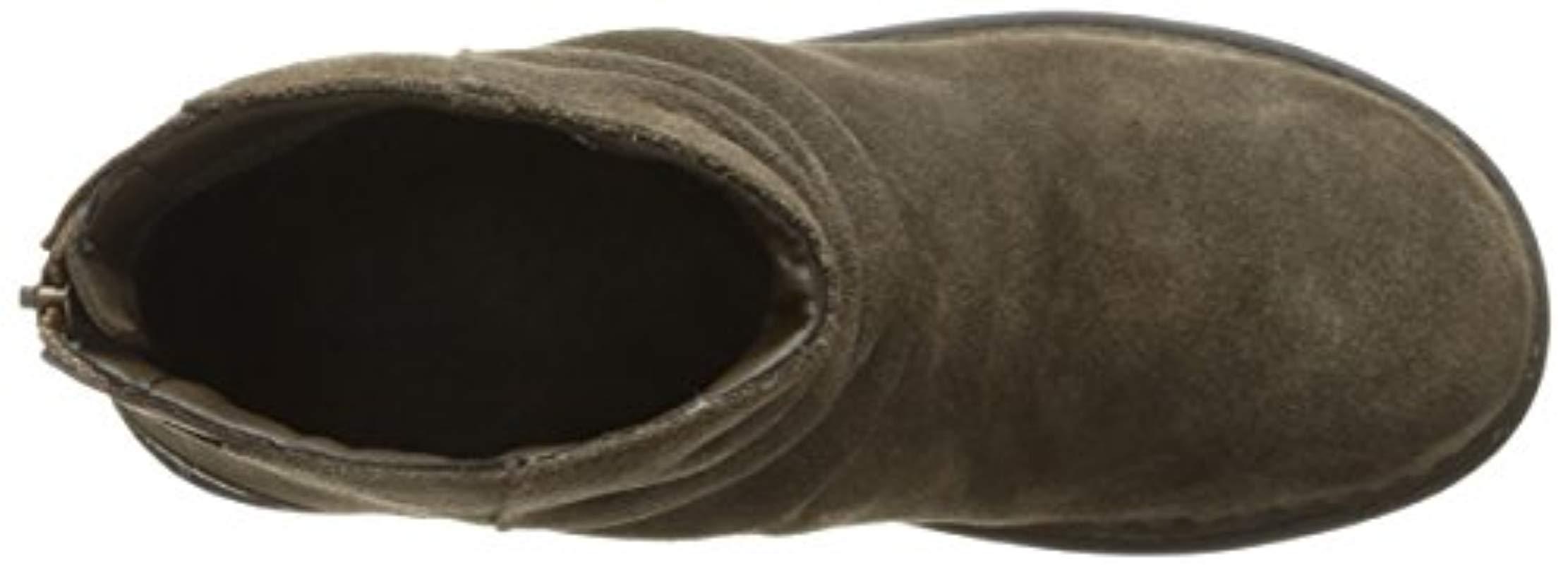 clarks avington swan boots