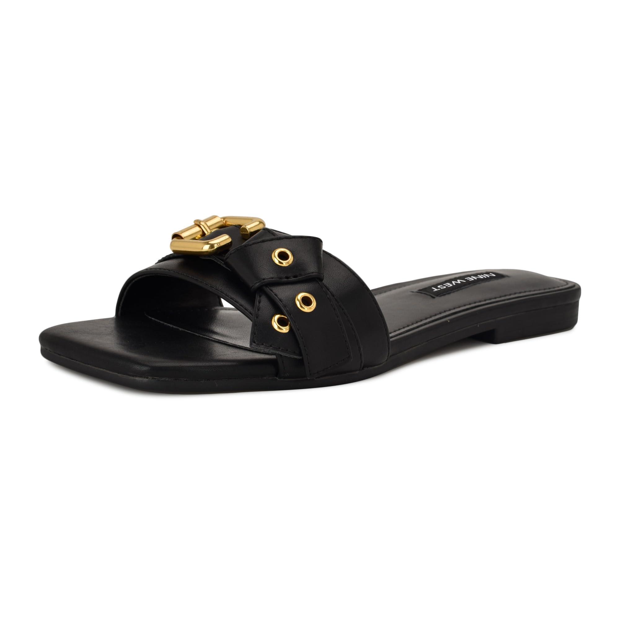 【NINE WEST】Timy エンブレスド フラットサンダル NINE WEST】Timy エンブレスド フラットサンダル