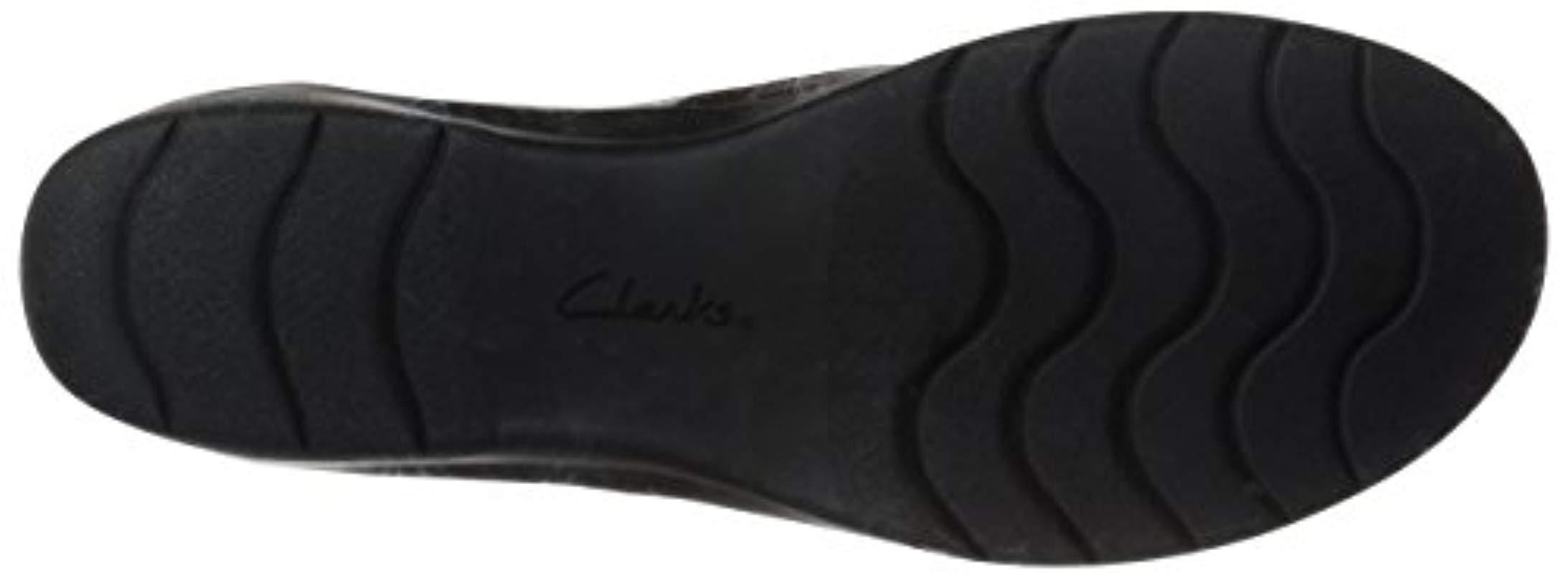 clarks women's cheyn bow loafer