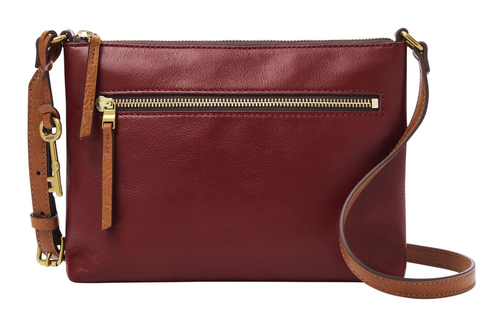 Fiona EW Small Crossbody Wine Fossil en coloris Rouge | Lyst